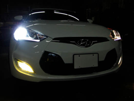 (2) H7 HID Xenon Bulbs Adapters Holders For Hyundai Genesis Coupe & Veloster