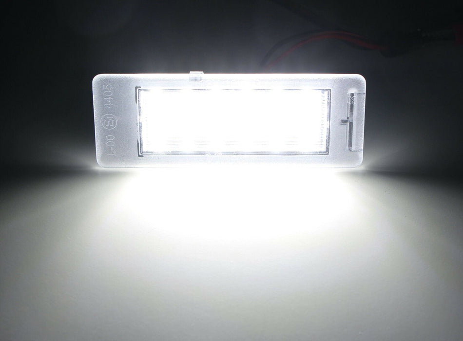 White CAN-bus LED License Plate Lights Assy For Chevy Camaro Corvette SS ATS CTS