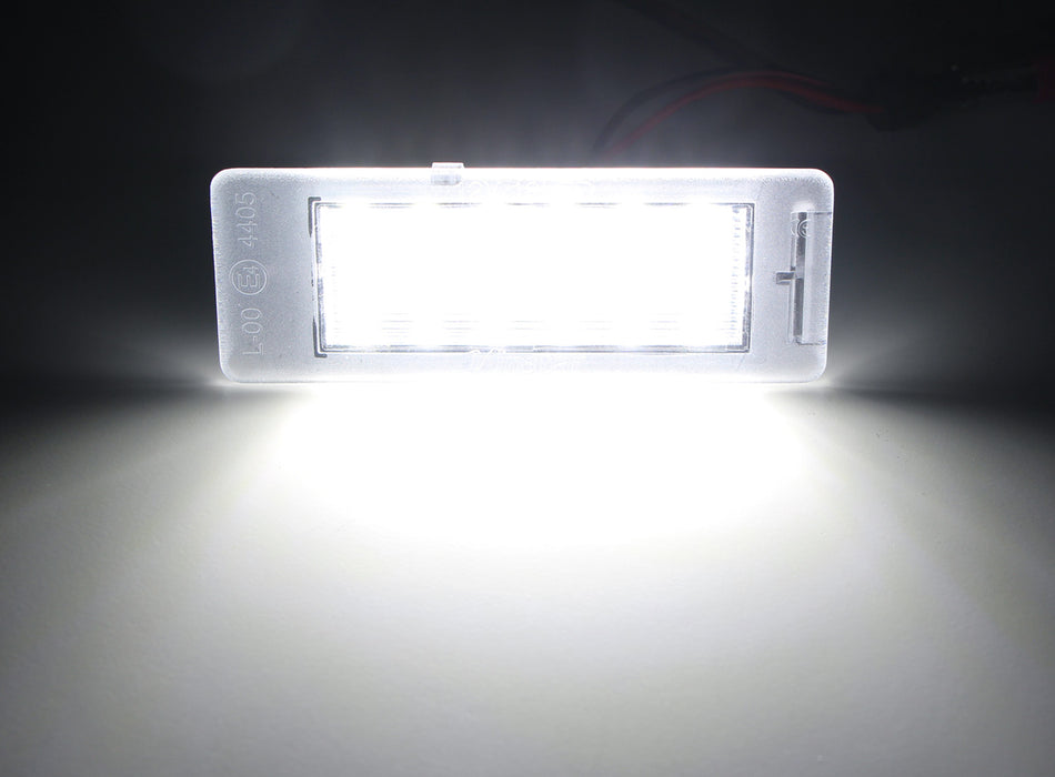 White CAN-bus LED License Plate Lights Assy For Chevy Camaro Corvette SS ATS CTS