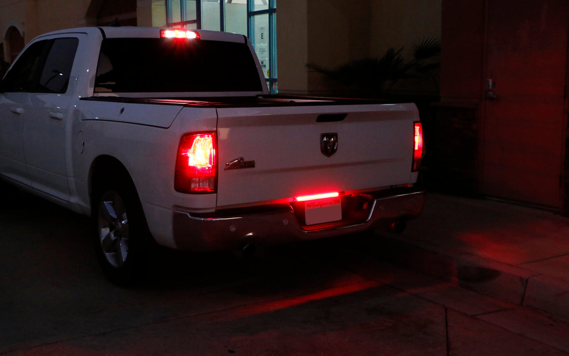 Red Lens F1 Strobe Flash LED Tailgate ID Lightbar For 06-up Dodge RAM 2500 3500