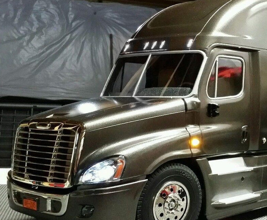 OE-Spec White LED Raised Roof Clearance Marker Lights For Freightliner Cascadia