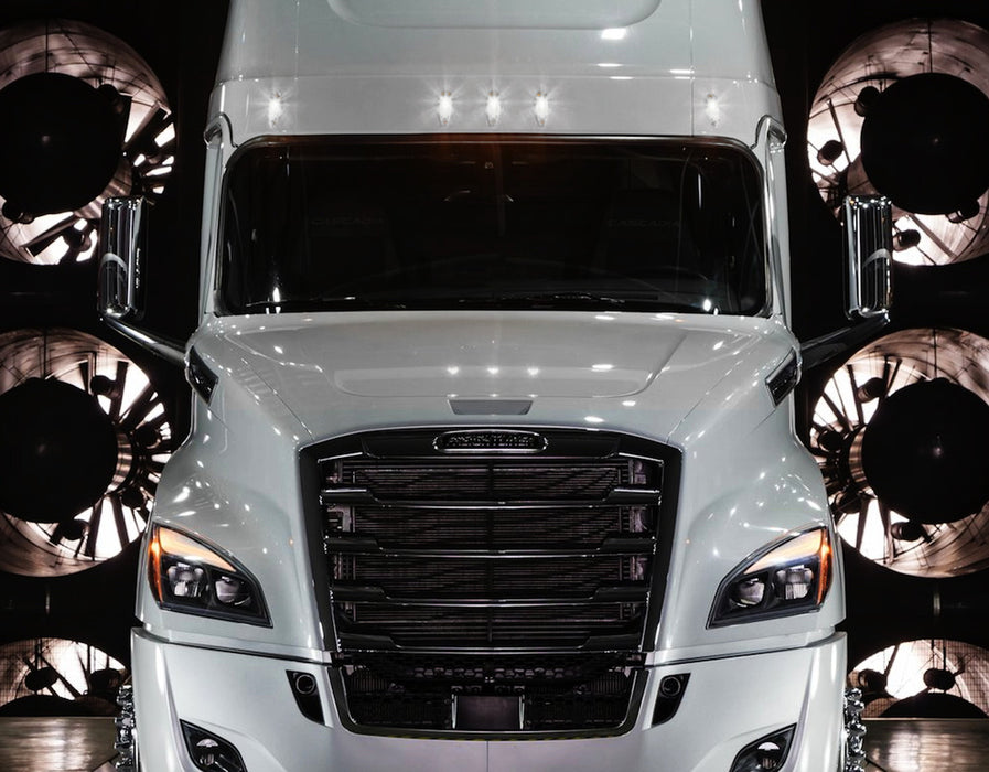 OE-Spec White LED Raised Roof Clearance Marker Lights For Freightliner Cascadia